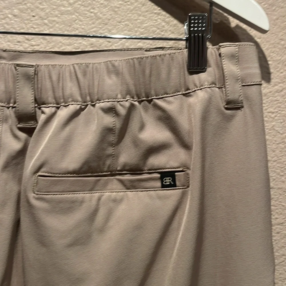 Banana Republic Men's Tan Shorts Performance Fabric Size 36